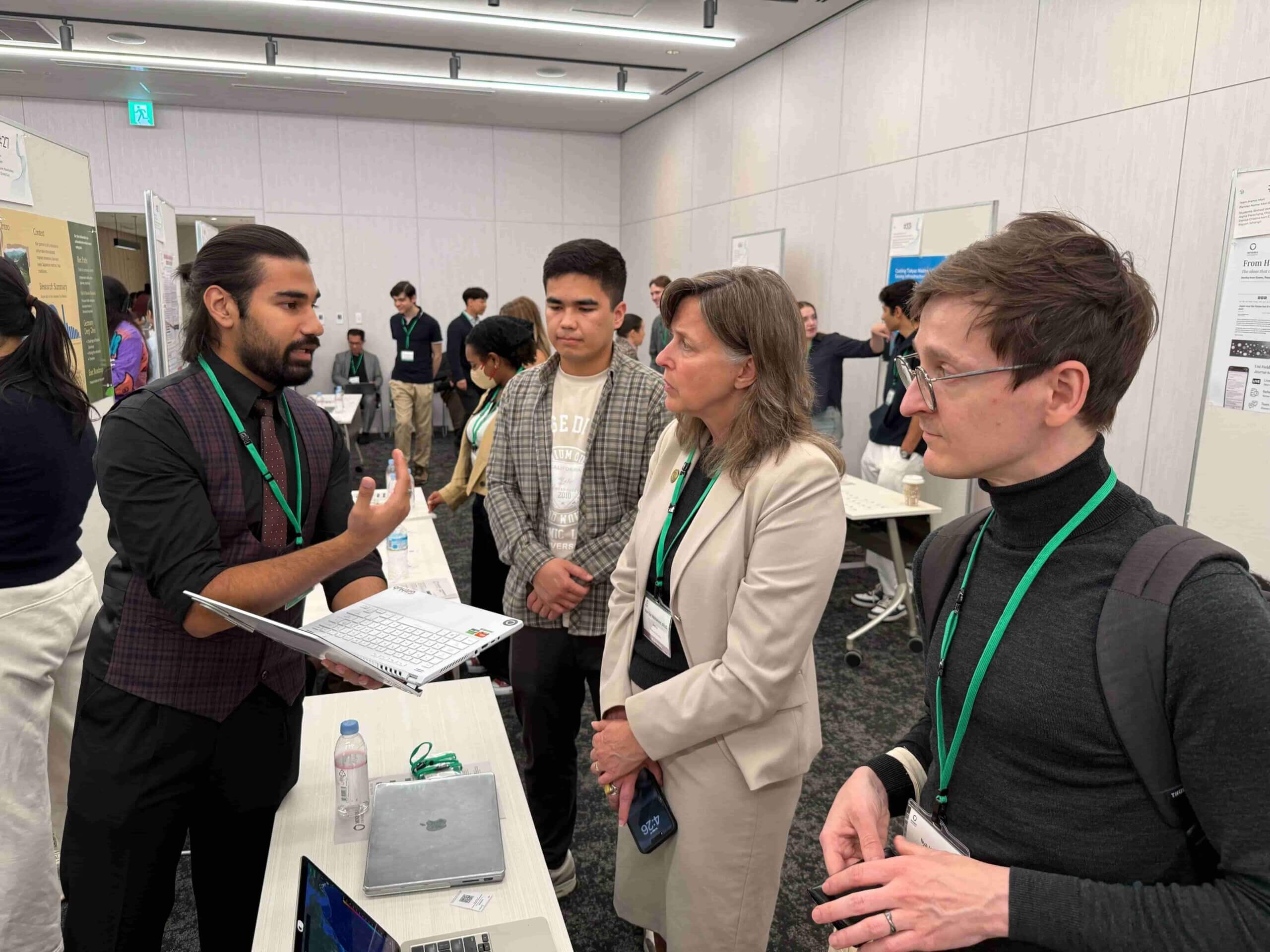 Students had the opportunity to present their findings and results with more than 100 participants at the Minerva University: Tokyo Symposium 2026, held at OIMACHI TRACKS in Tokyo, Japan.